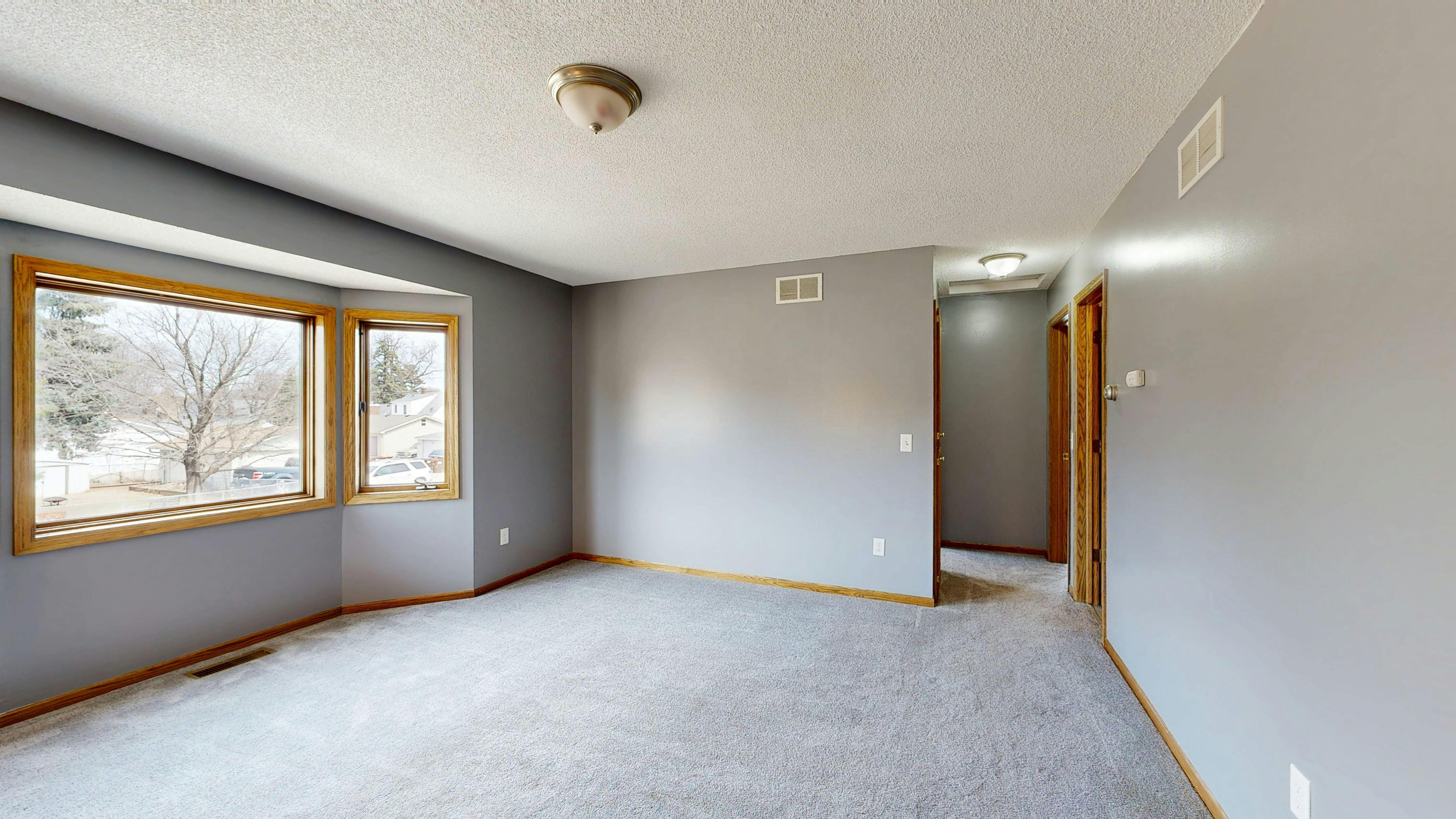 Empty living room before planning the layout with an AI floor plan generator